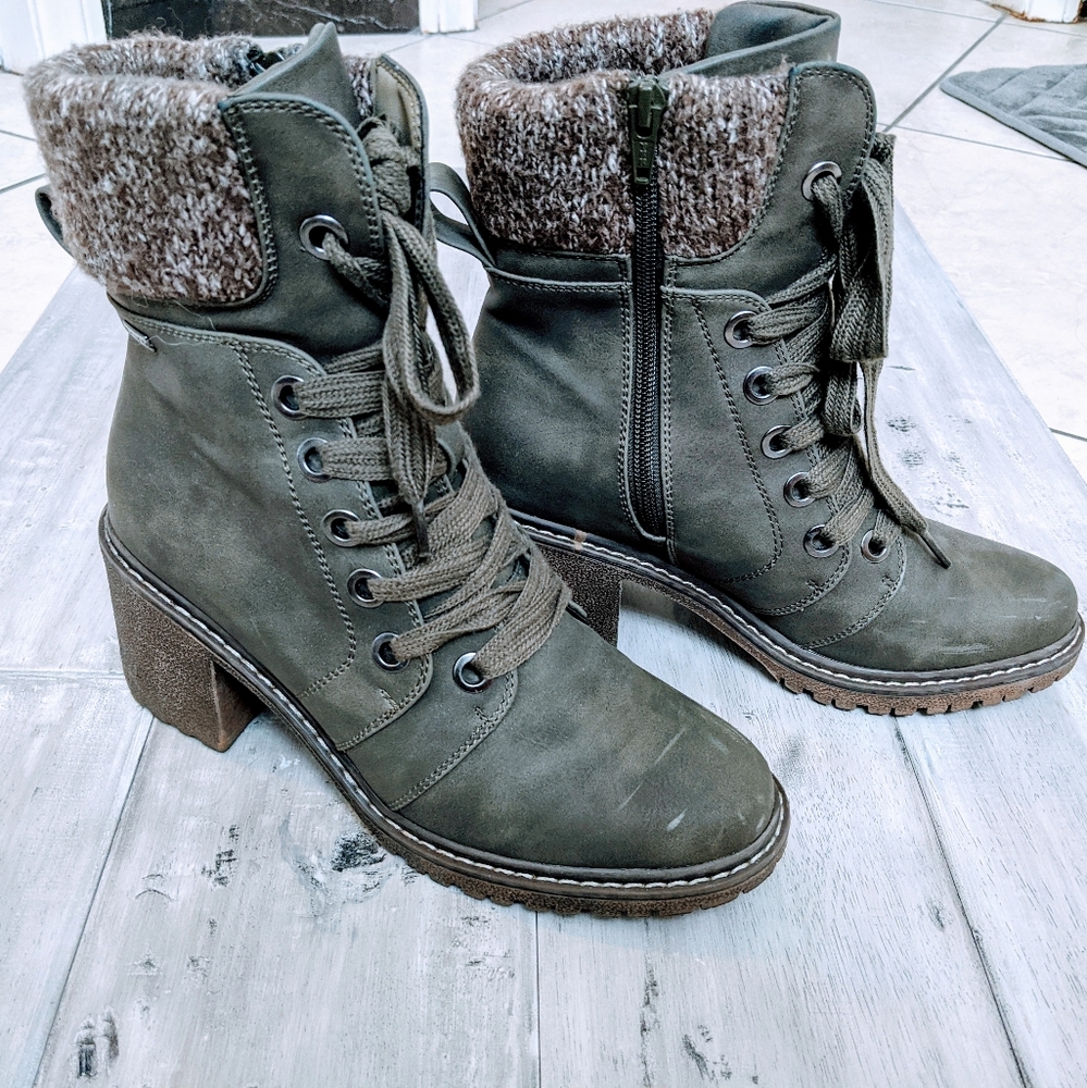 Roxy Boots in Hunter Green size 8